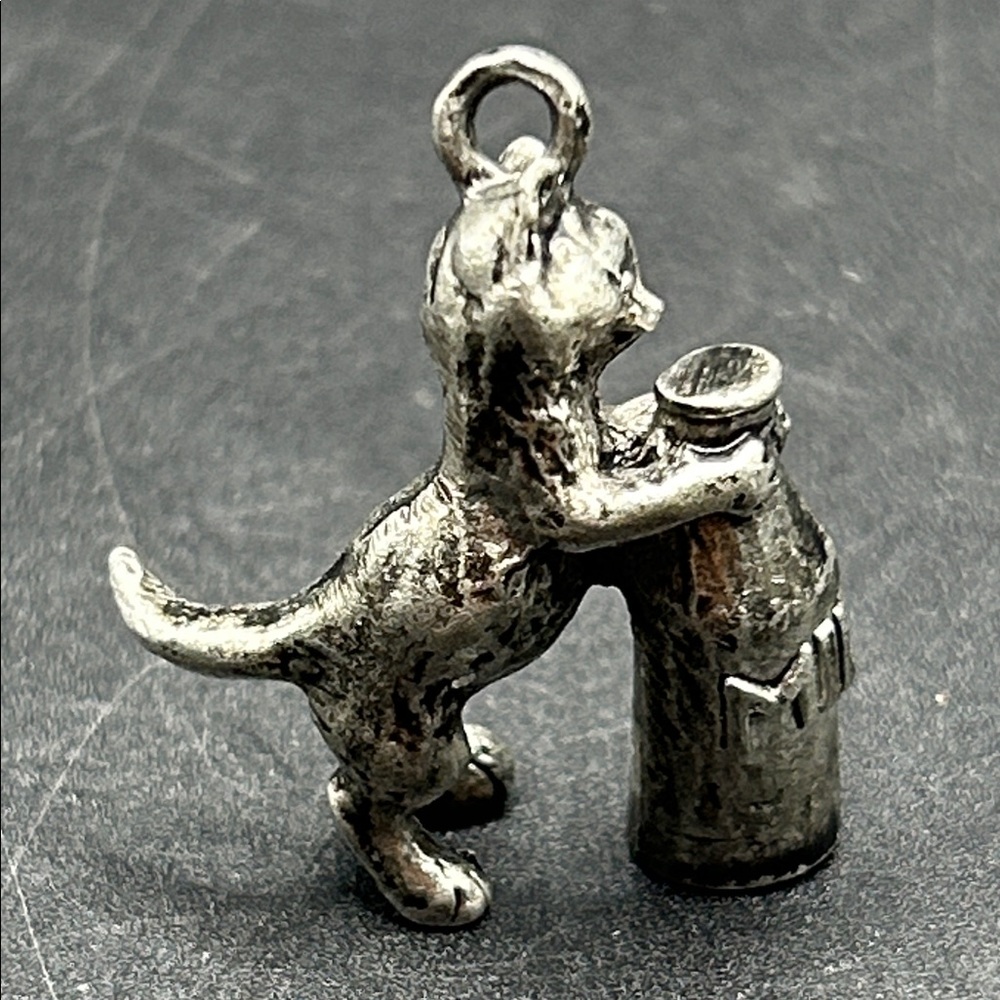 Vintage Silver Tone Metal Cat with Milk Bottle Charm / Necklace Pendant Jewelry - Picture 7 of 11